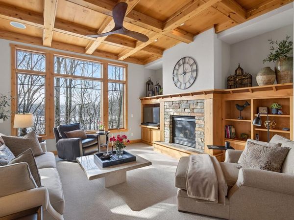 23400 Woodland Ridge Drive, Lakeville, MN 55044