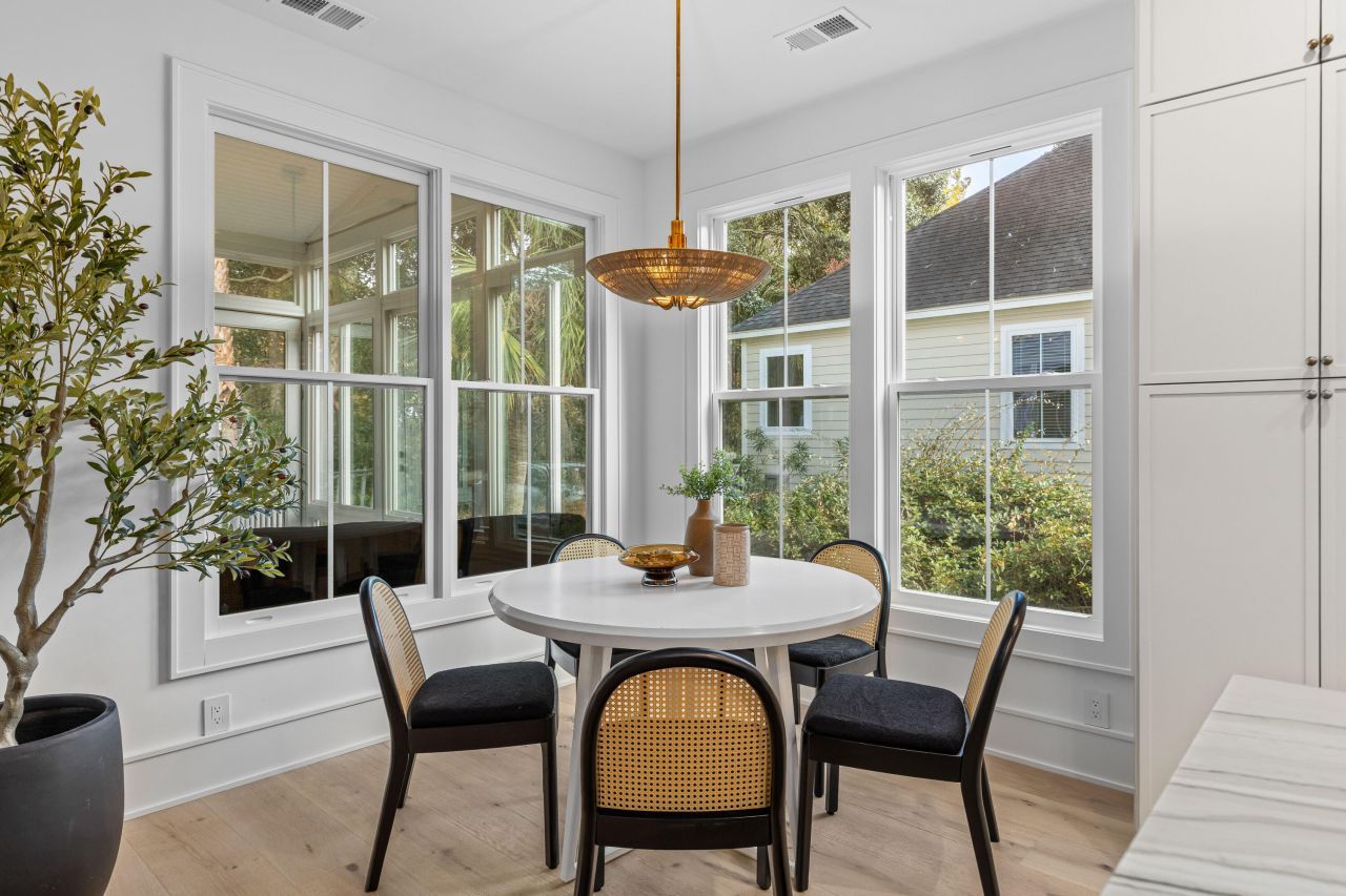 118 Scott Street Photo 10