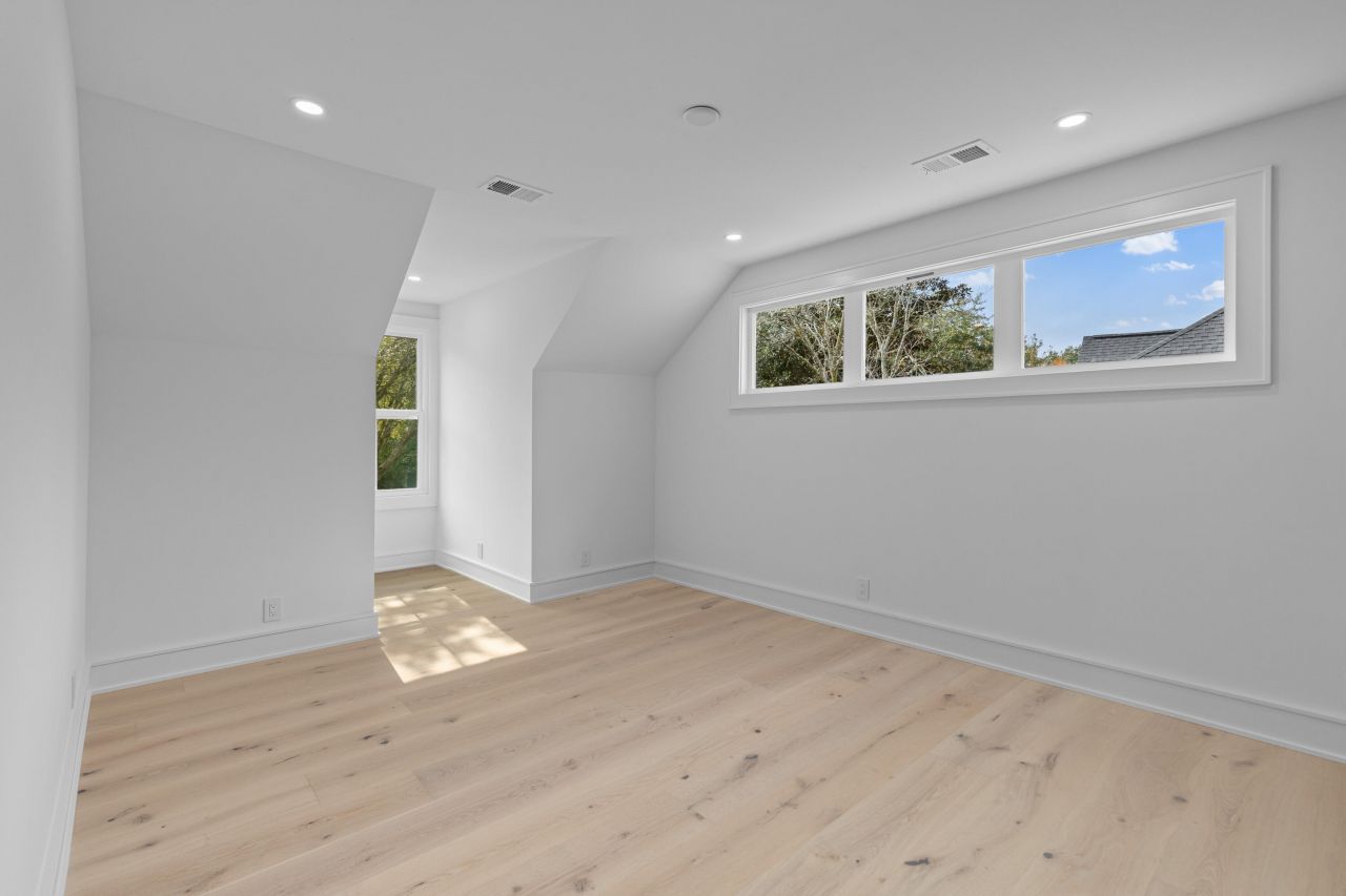 118 Scott Street Photo 42