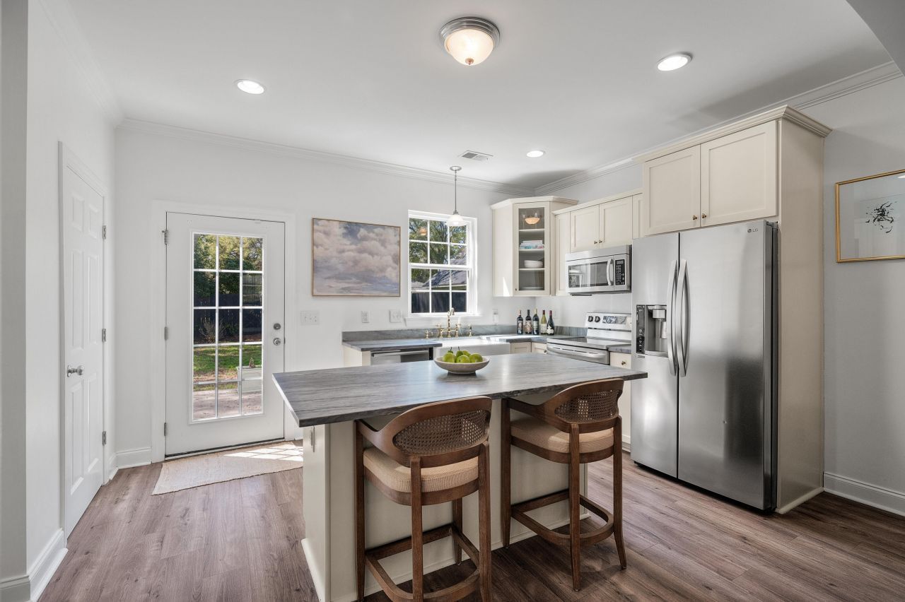 729 Spark Street Photo 11