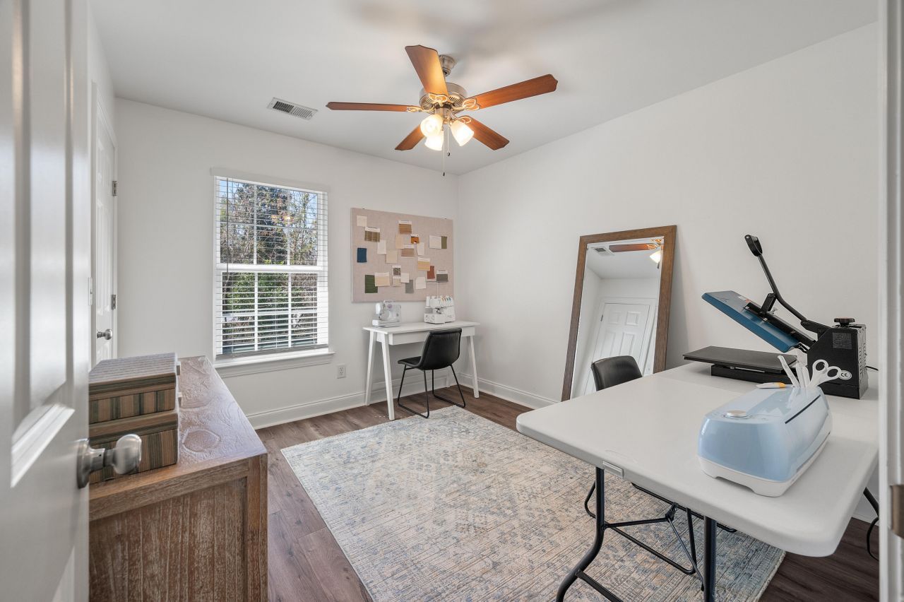 729 Spark Street Photo 14