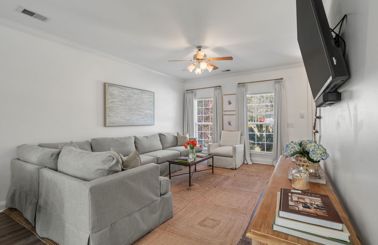 729 Spark Street Photo 21