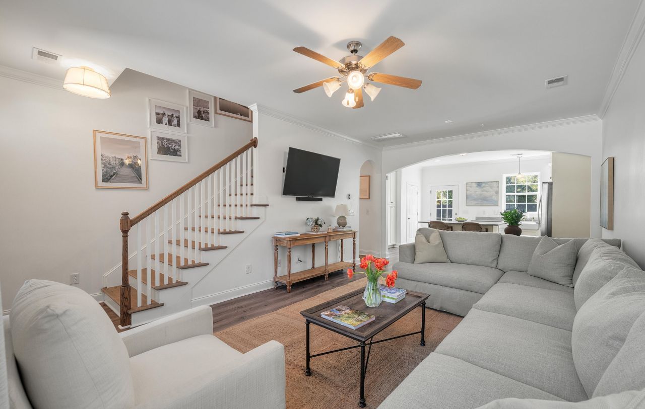 729 Spark Street Photo 25