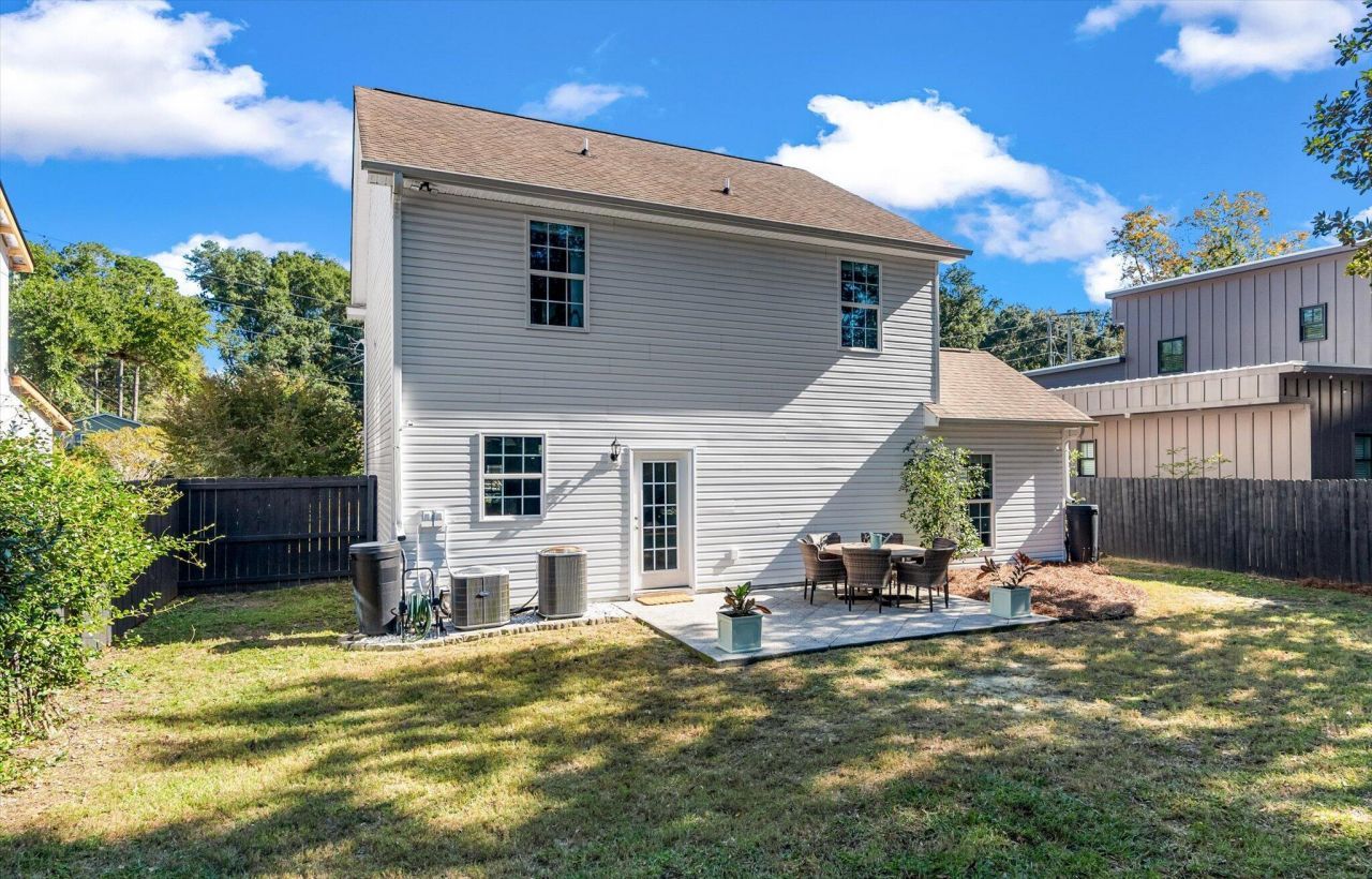 729 Spark Street Photo 34