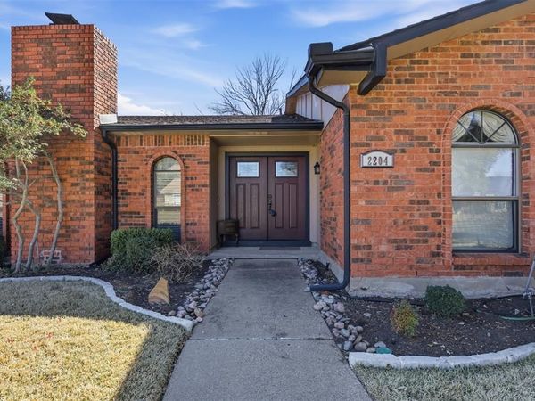 2204 Red Bluff Drive, Carrollton, TX 75007