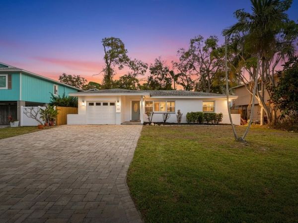 309 84TH AVENUE NE, ST PETERSBURG, FL 33702