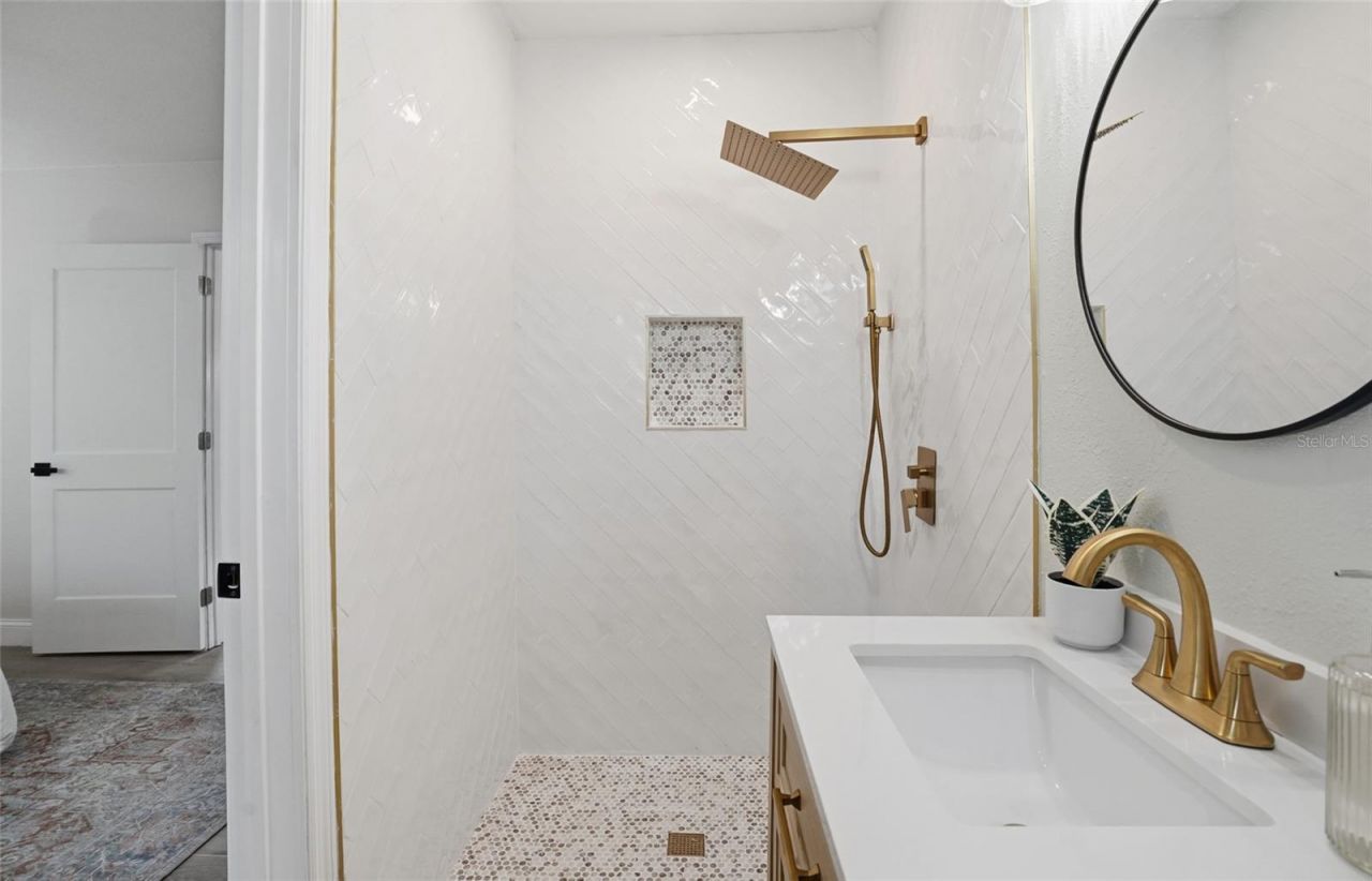 309 84th Avenue Ne, Saint Petersburg, FL 33702 Photo