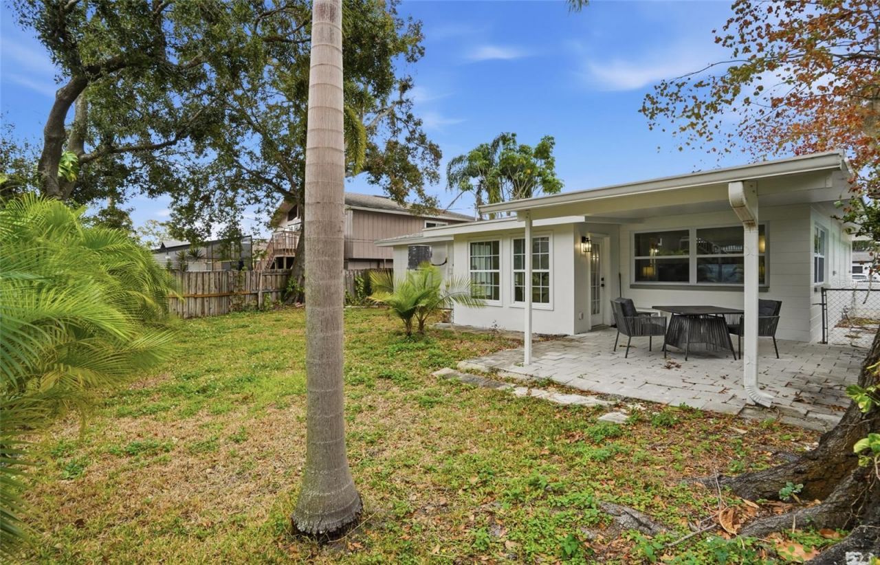 309 84th Avenue Ne, Saint Petersburg, FL 33702 Photo