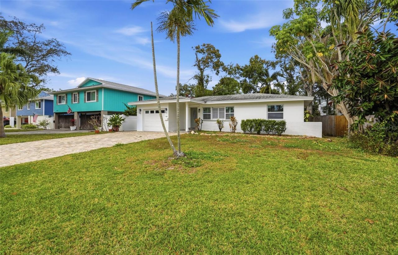 309 84th Avenue Ne, Saint Petersburg, FL 33702 Photo