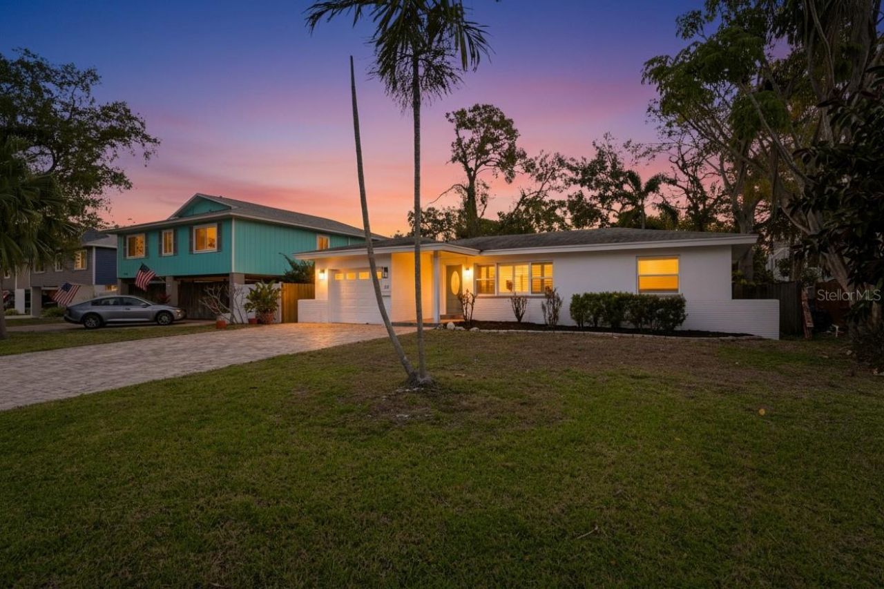 309 84th Avenue Ne, Saint Petersburg, FL 33702 Photo