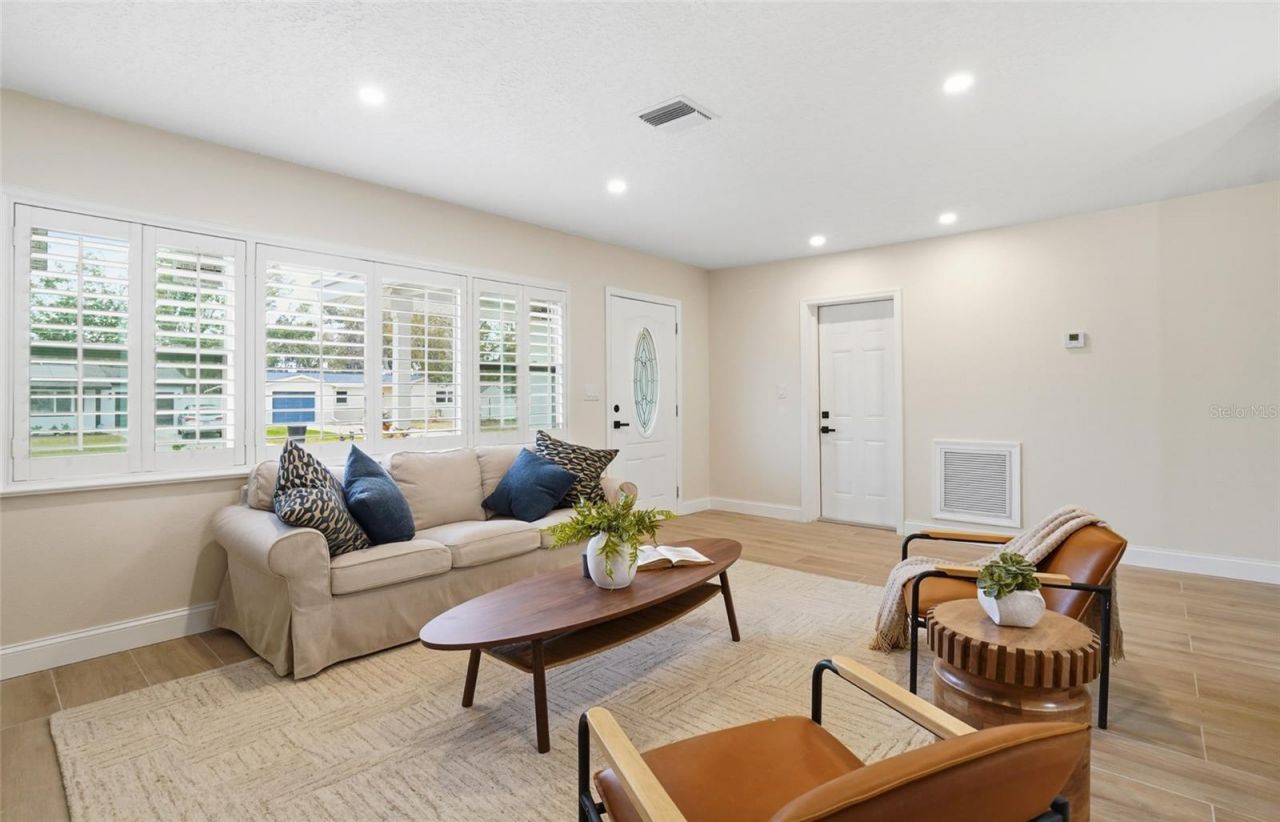 309 84th Avenue Ne, Saint Petersburg, FL 33702 Photo