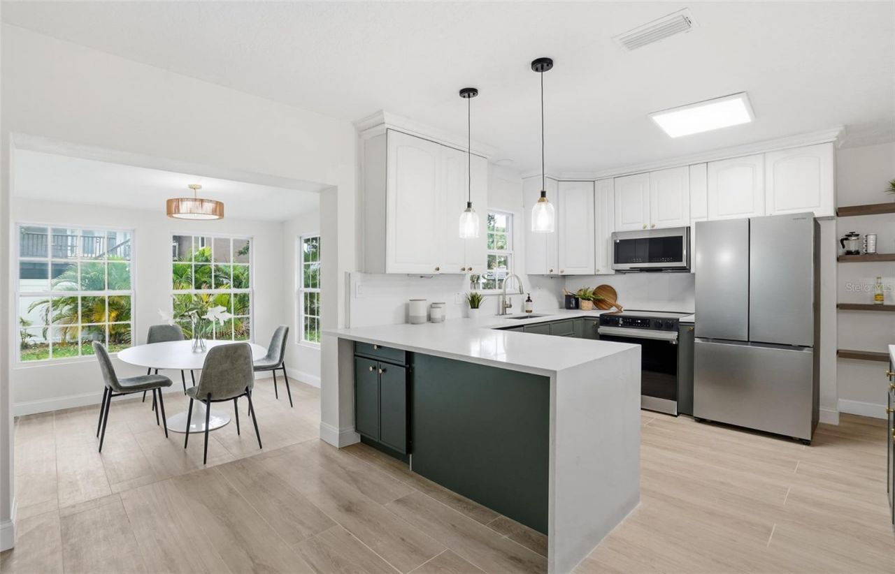 309 84th Avenue Ne, Saint Petersburg, FL 33702 Photo