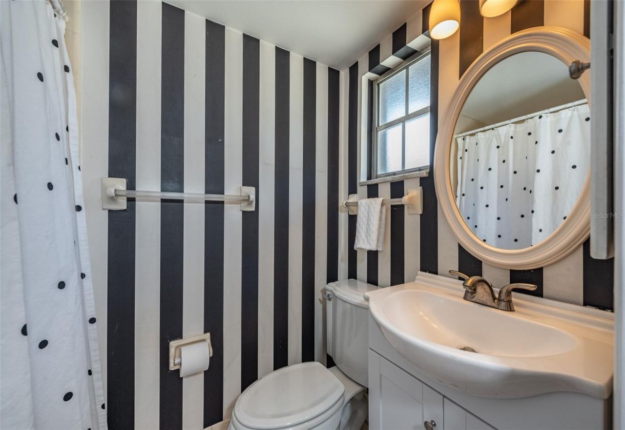 6042 1st Avenue S, Unit 31, Saint Petersburg, FL 33707 Photo