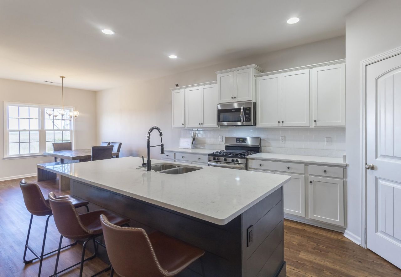 514 Antebellum Ln. Photo 6