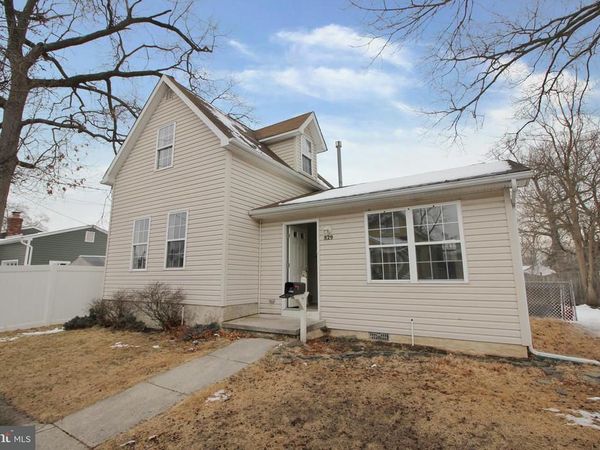 829 PHILADELPHIA AVENUE, NATIONAL PARK, NJ 08063