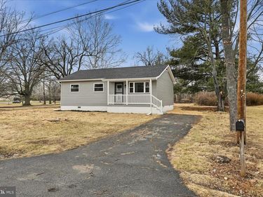 2967 S PLEASANT VALLEY ROAD , WINCHESTER, VA 22601