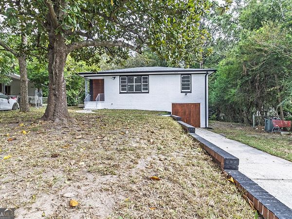 1124 N Beddingfield Drive, Macon, GA 31206