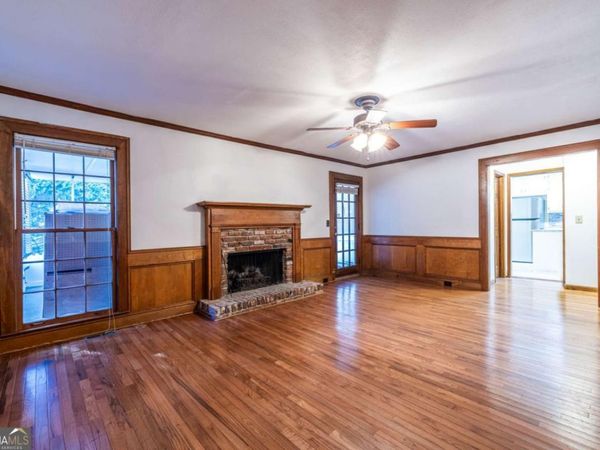 1465 Pounds Road SW, Lilburn, GA 30047