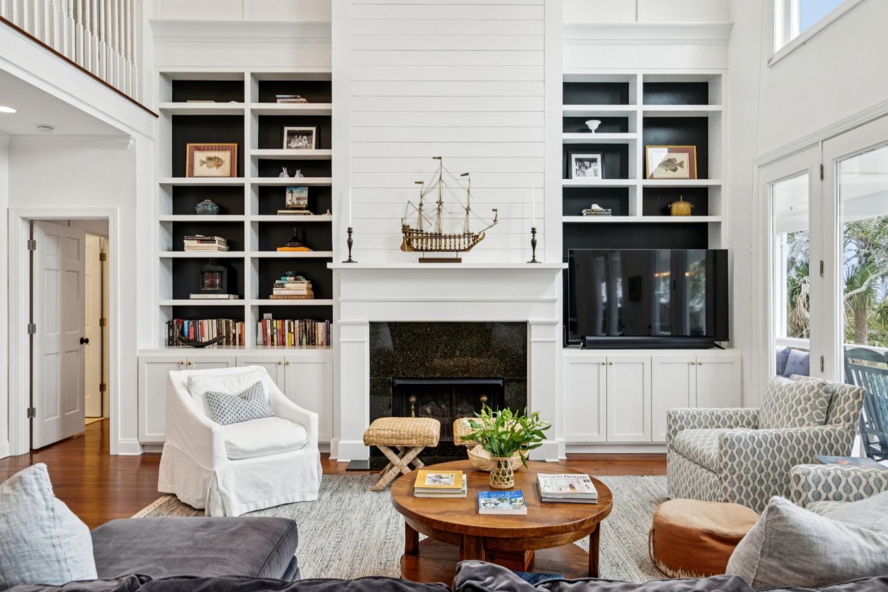 1130 Hammocks Way Photo 10