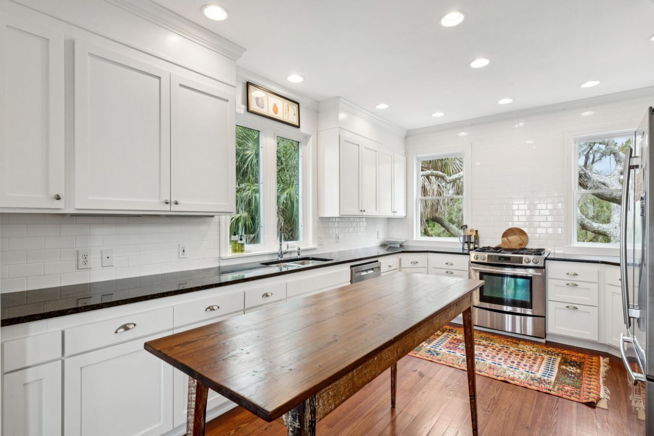 1130 Hammocks Way Photo 16