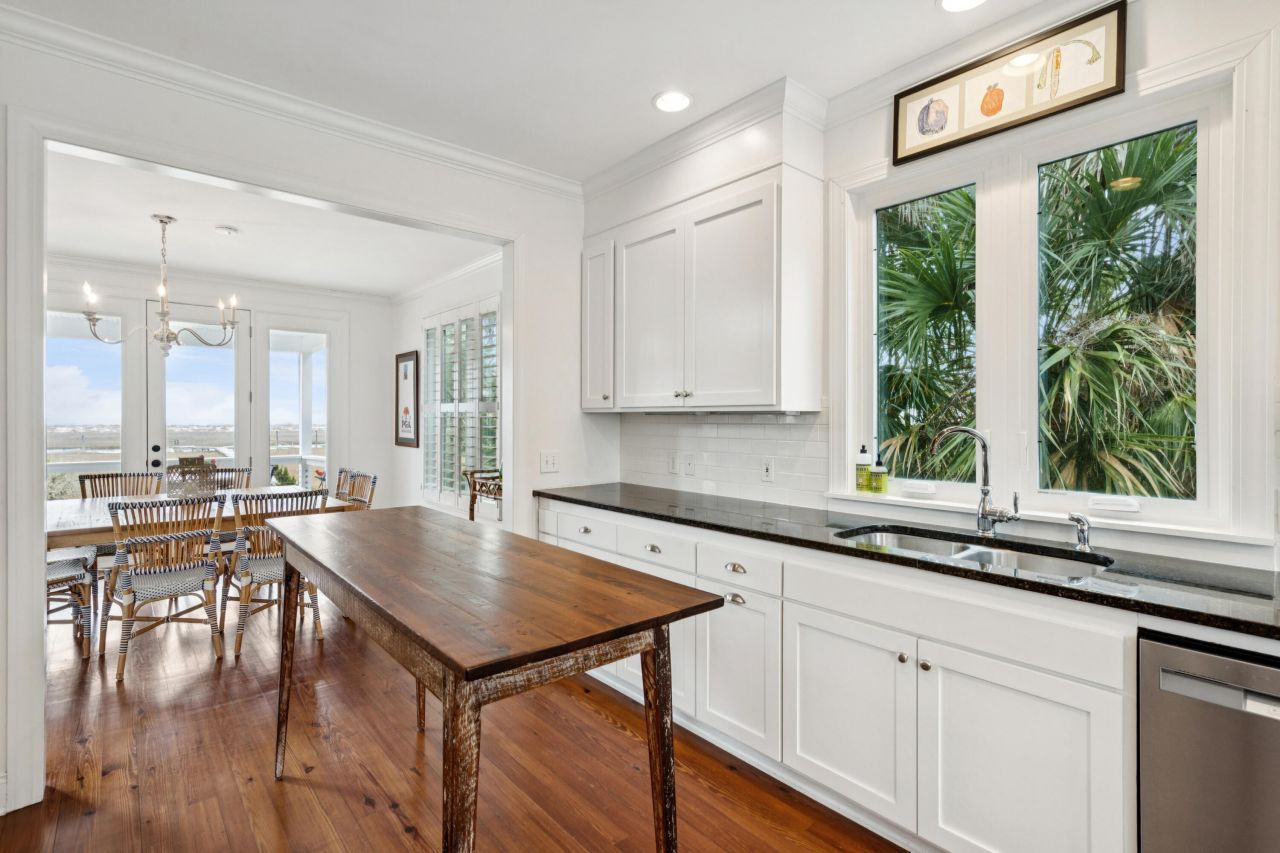 1130 Hammocks Way Photo 19