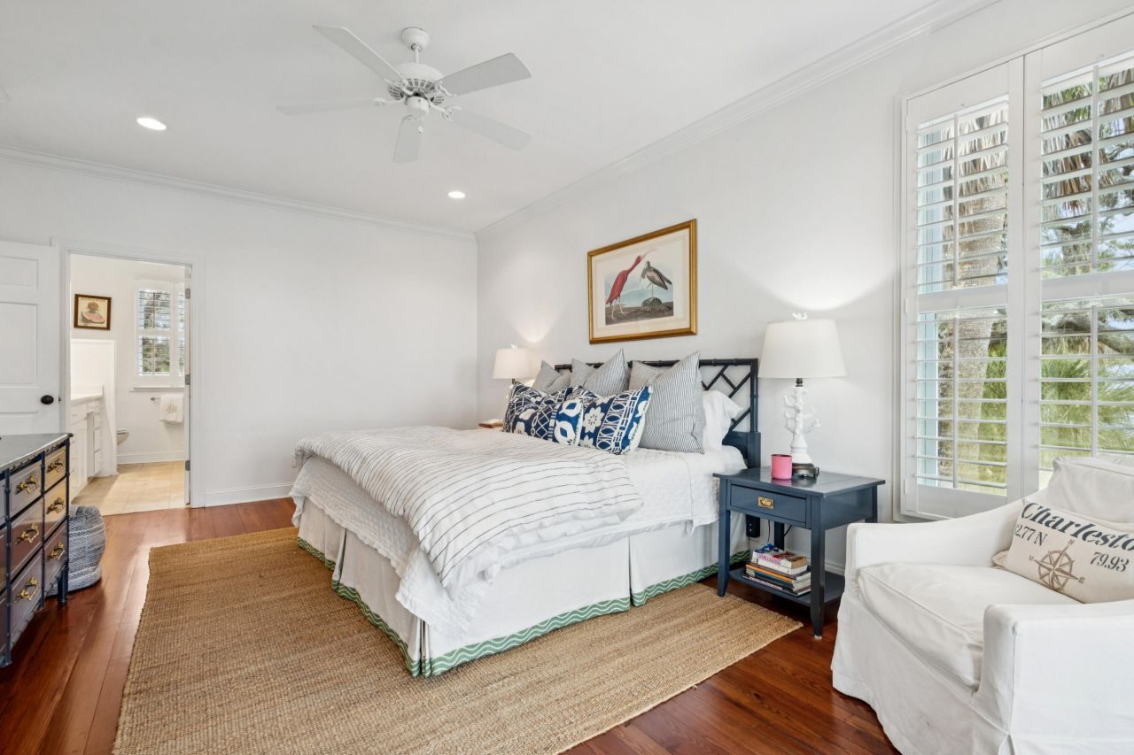 1130 Hammocks Way Photo 24