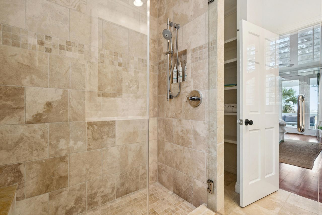 1130 Hammocks Way Photo 26