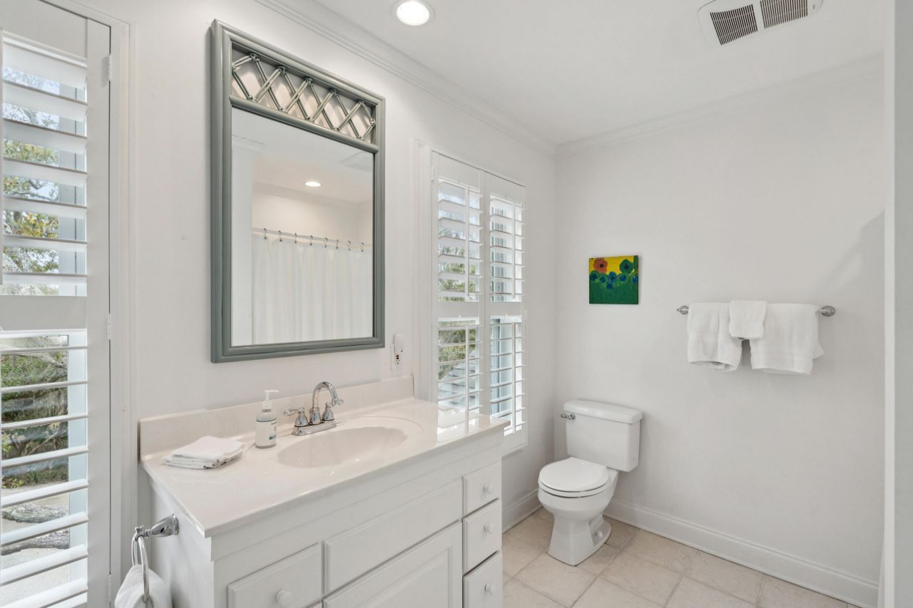 1130 Hammocks Way Photo 31