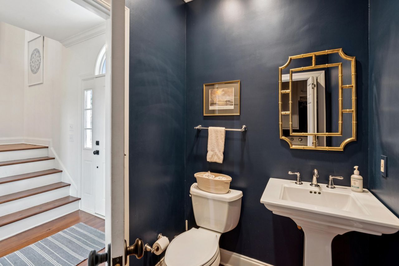 1130 Hammocks Way Photo 40