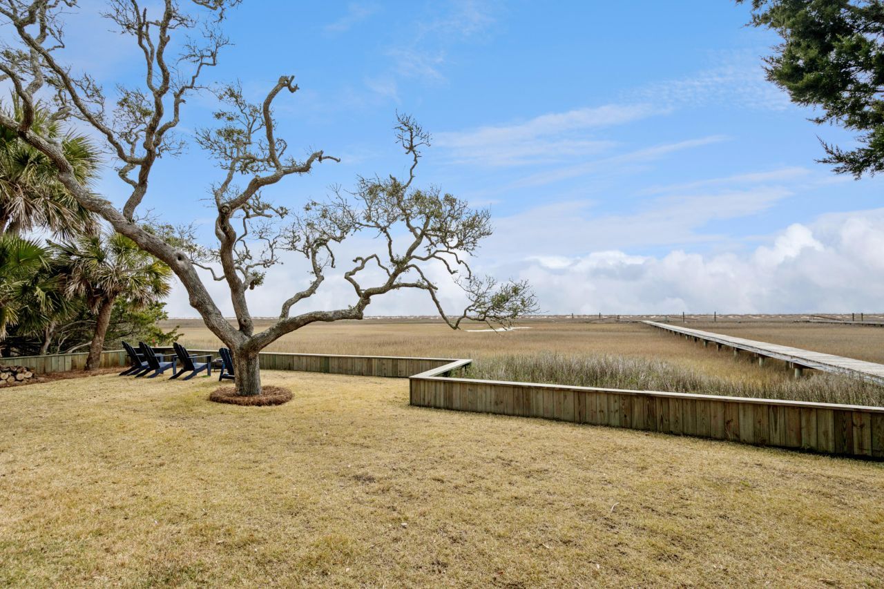 1130 Hammocks Way Photo 45