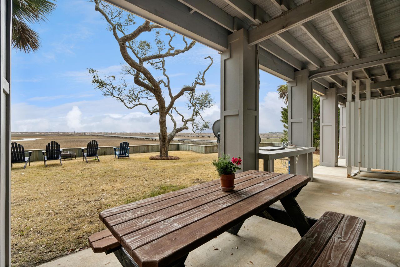 1130 Hammocks Way Photo 46