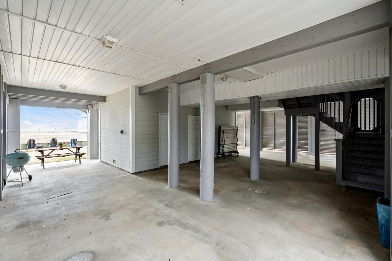 1130 Hammocks Way Photo 55