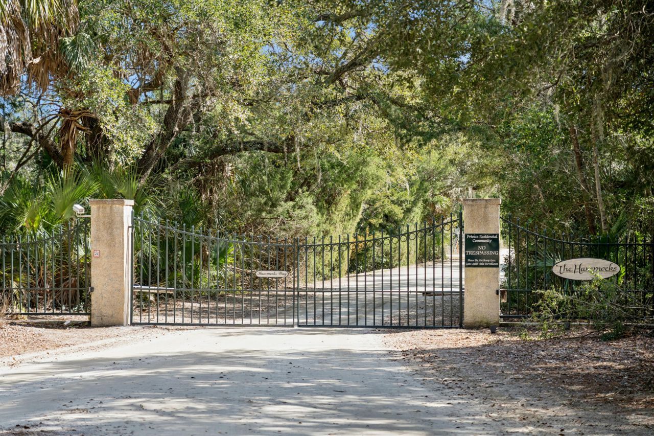 1130 Hammocks Way Photo 57