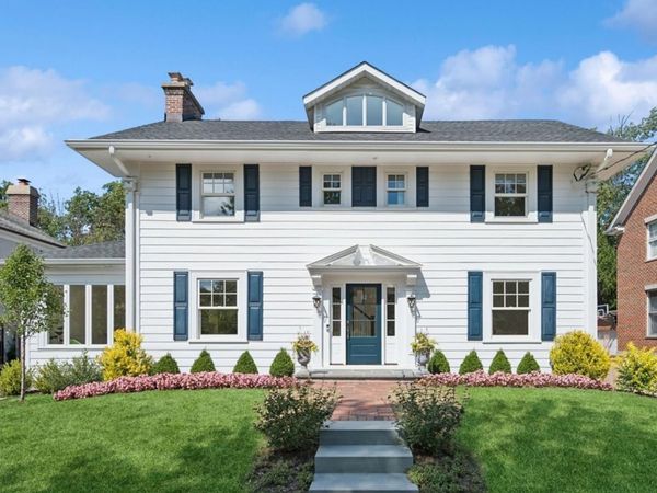 1423 Asbury Avenue , Winnetka, IL 60093