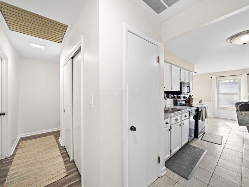 3227 Minerva Lake Road, Columbus, OH 43231 Photo 15