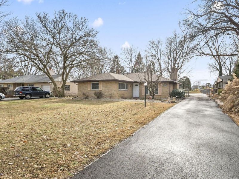 3227 Minerva Lake Road, Columbus, OH 43231 Photo 3