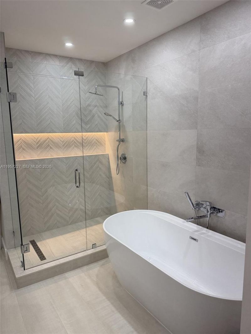 7476 NW 113th Path, Doral, FL 33178 Photo