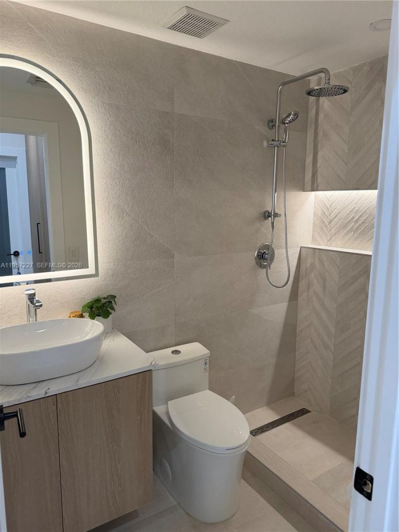 7476 NW 113th Path, Doral, FL 33178 Photo