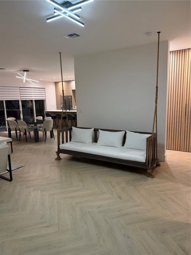 7476 NW 113th Path, Doral, FL 33178 Photo