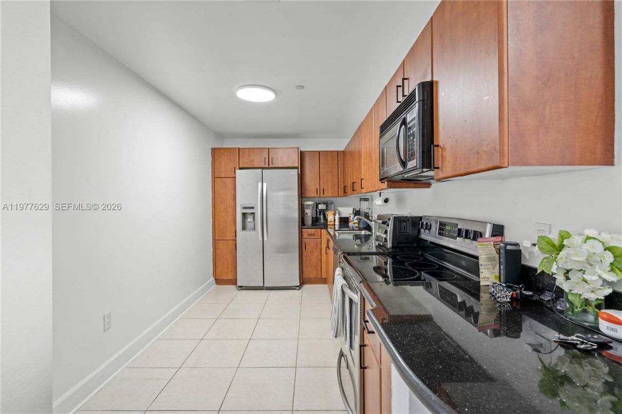 401 69th St, Unit PH109, Miami Beach, FL 33141 Photo
