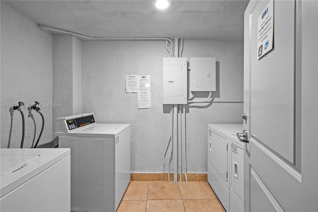 401 69th St, Unit PH109, Miami Beach, FL 33141 Photo