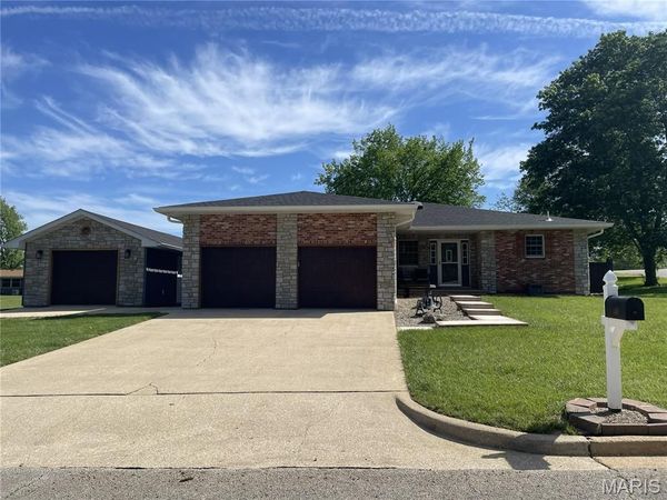 707 Thomas Avenue, Salem, MO 65560