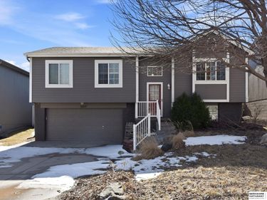 18681 Allan Street , Omaha, NE 68135