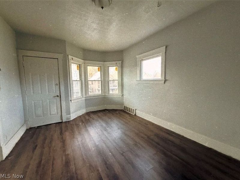 12106 Forest Avenue, Unit DOWN, Cleveland, OH 44120 Photo 2