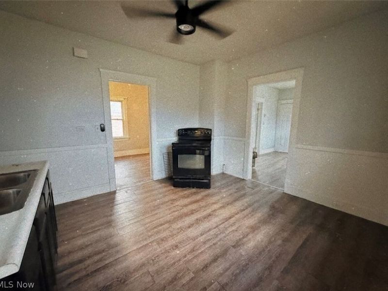 12106 Forest Avenue, Unit DOWN, Cleveland, OH 44120 Photo 4