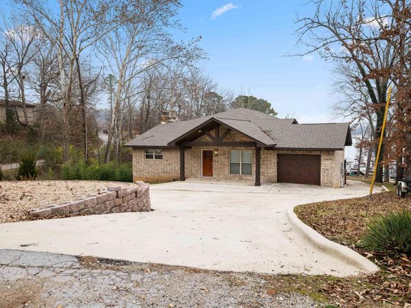 38 Winnebago Circle, Cherokee Village, AR 72529