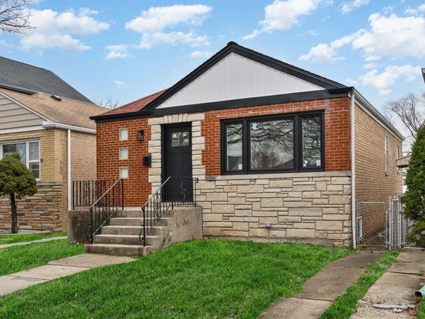 5423 N Moody Avenue , Chicago, IL 60630
