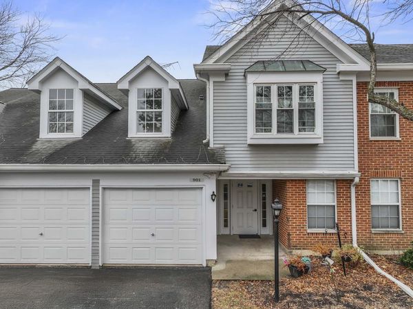 901 BUTTERNUT Lane, Unit A, Mount Prospect, IL 60056