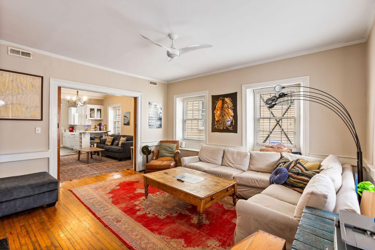 210 Calhoun Street Photo 13