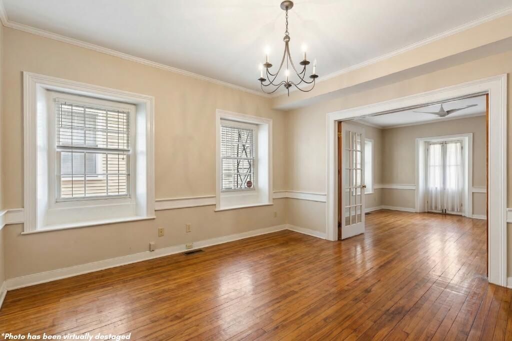 210 Calhoun Street Photo 6